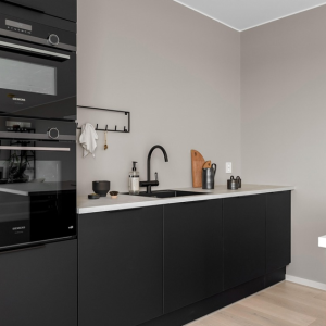 Black Kitchen Design